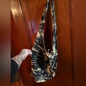 Chic Black and Tan tie dye Shoulder Bag